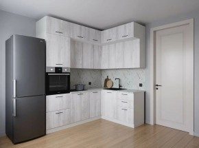 Кухонный гарнитур угловой Пайн 2200*1700 (Стол. 26мм) в Тюмени - tumen.mebel24.online | фото 1