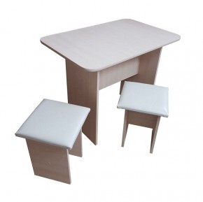 Кухонный стол ЛДСП + 2 табурета в Тюмени - tumen.mebel24.online | фото 1